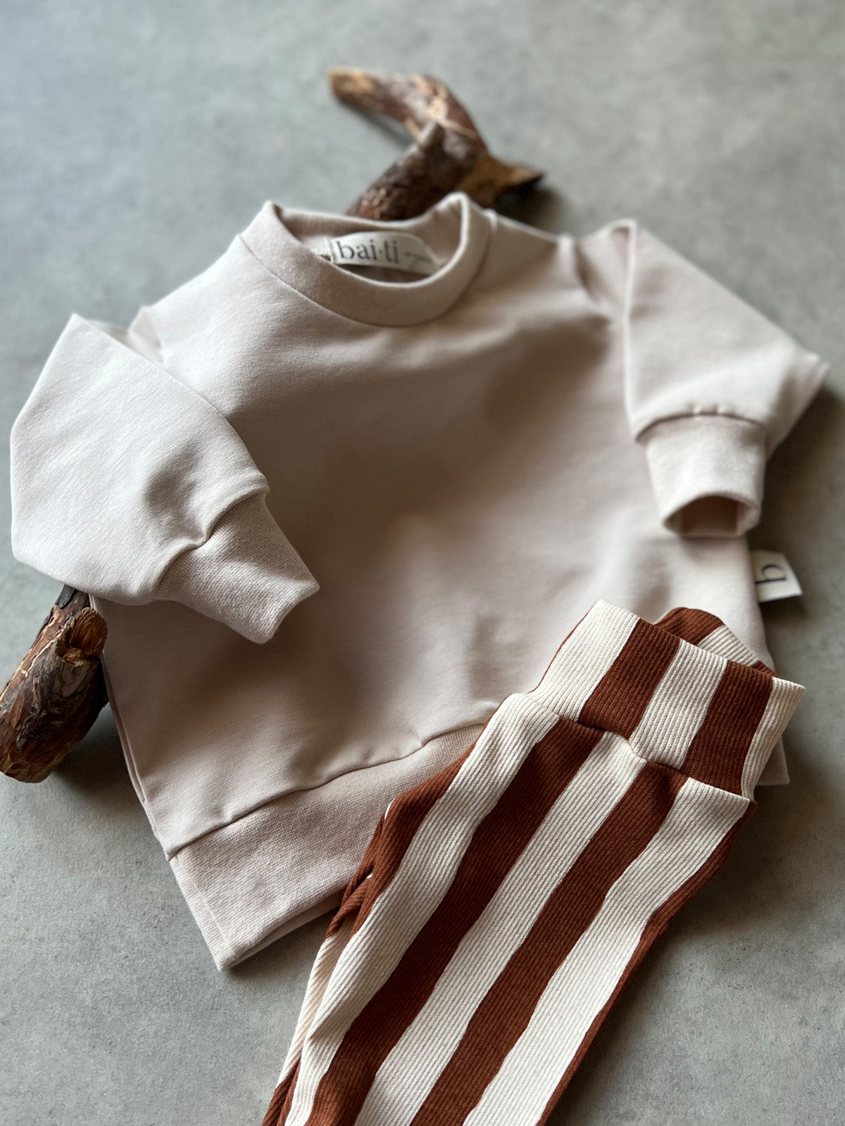 Statement-Sweater "sand/chocolate"