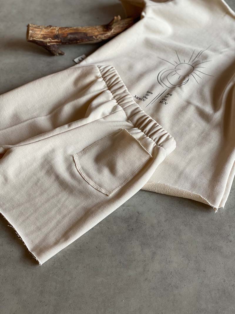 Sweat Shorts "raw"