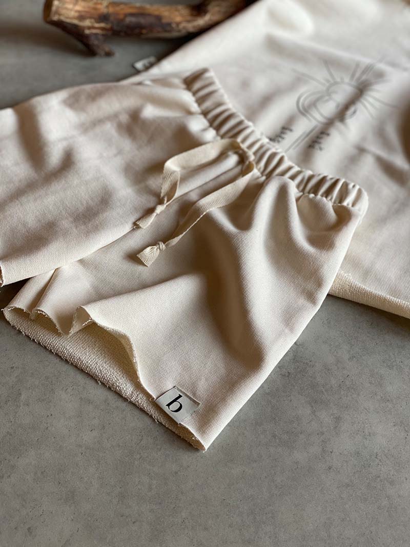 Sweat Shorts "raw"