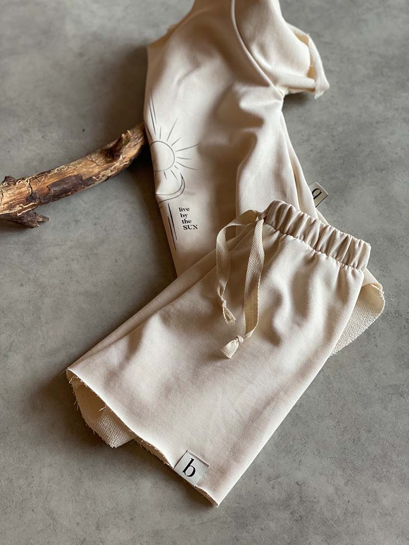 Sweat Shorts "raw"