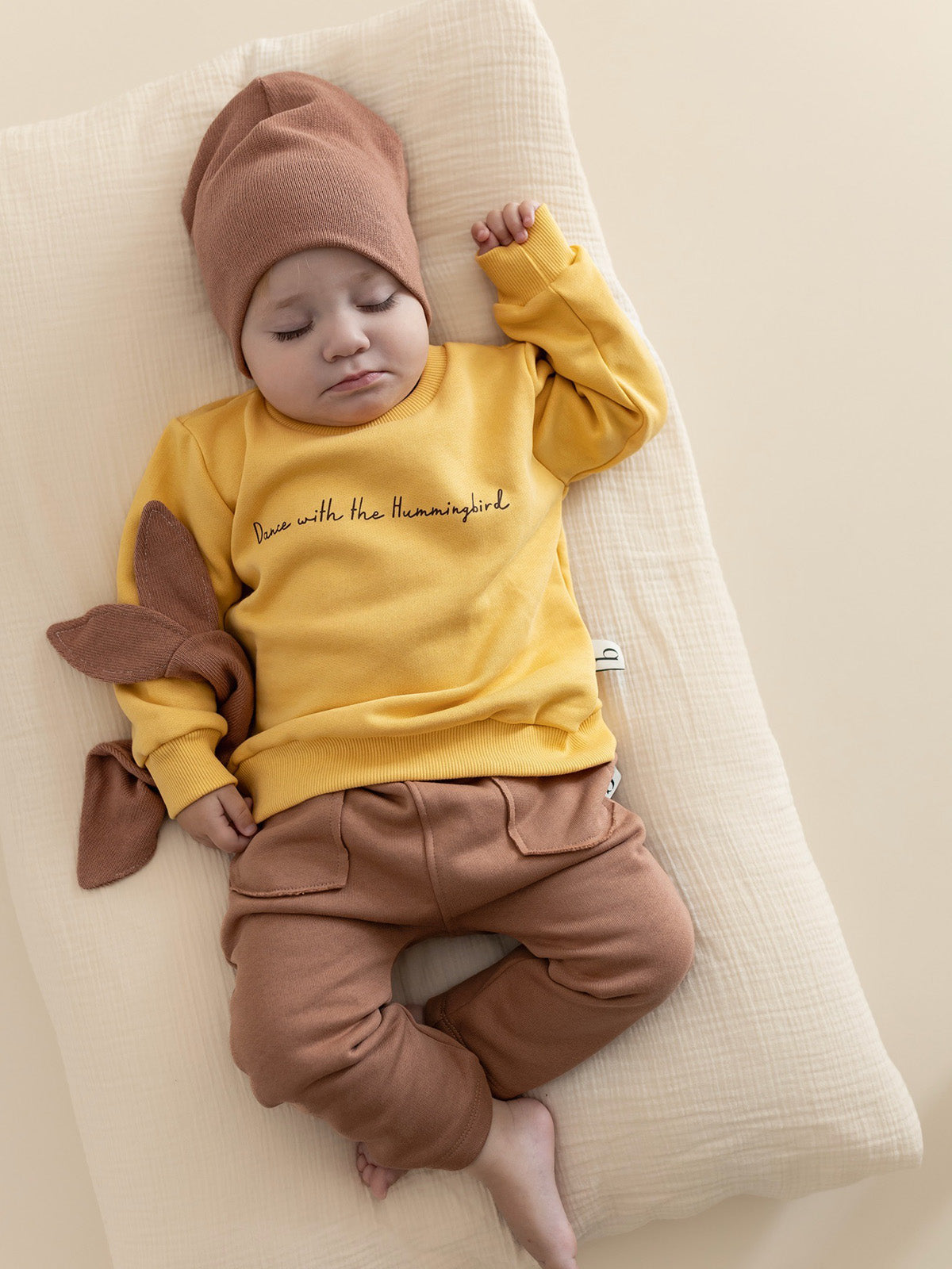 Sweater "Hummingbird", yellow