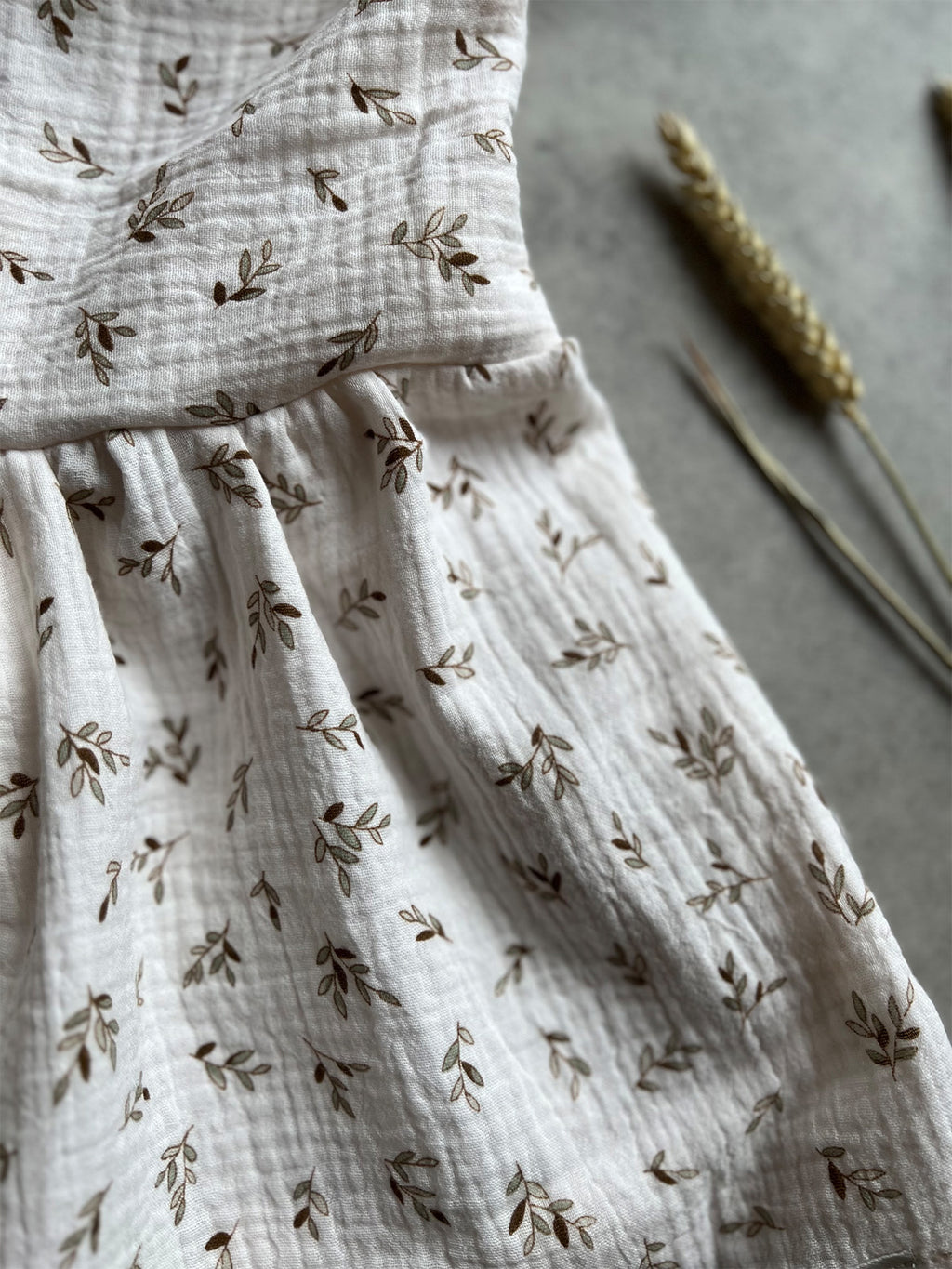 Musselin Kleid "leaves"